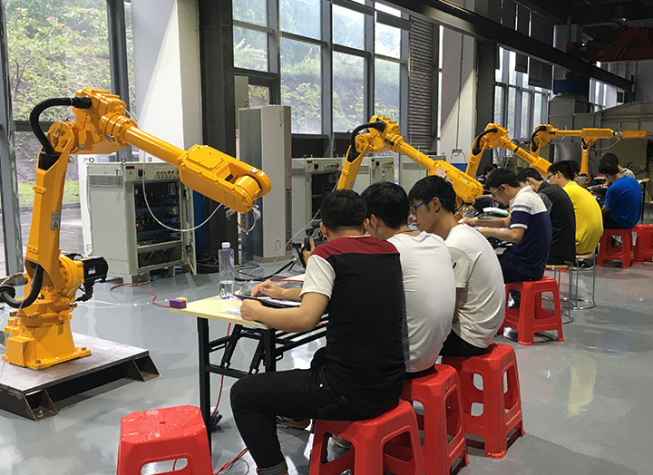 ��������ѵ����